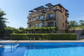 Zora Apartments